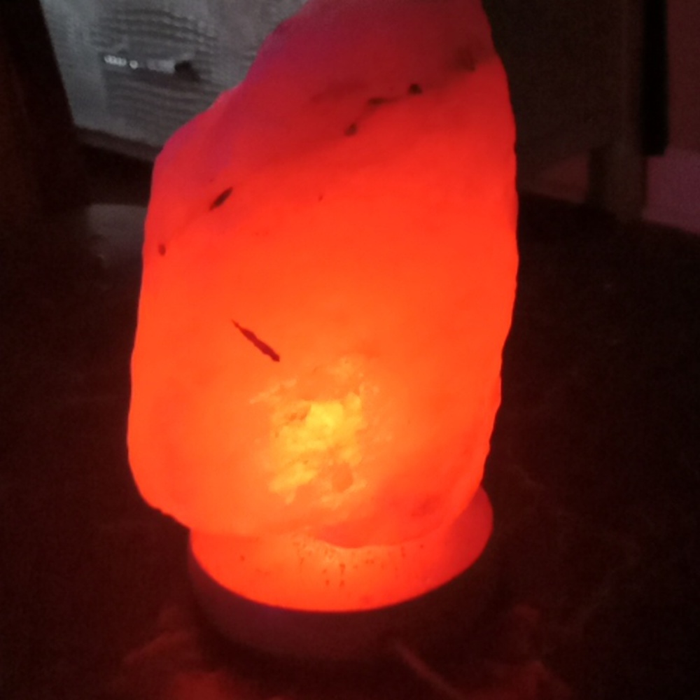 Large Himalayan rock salt lamp pink crystal